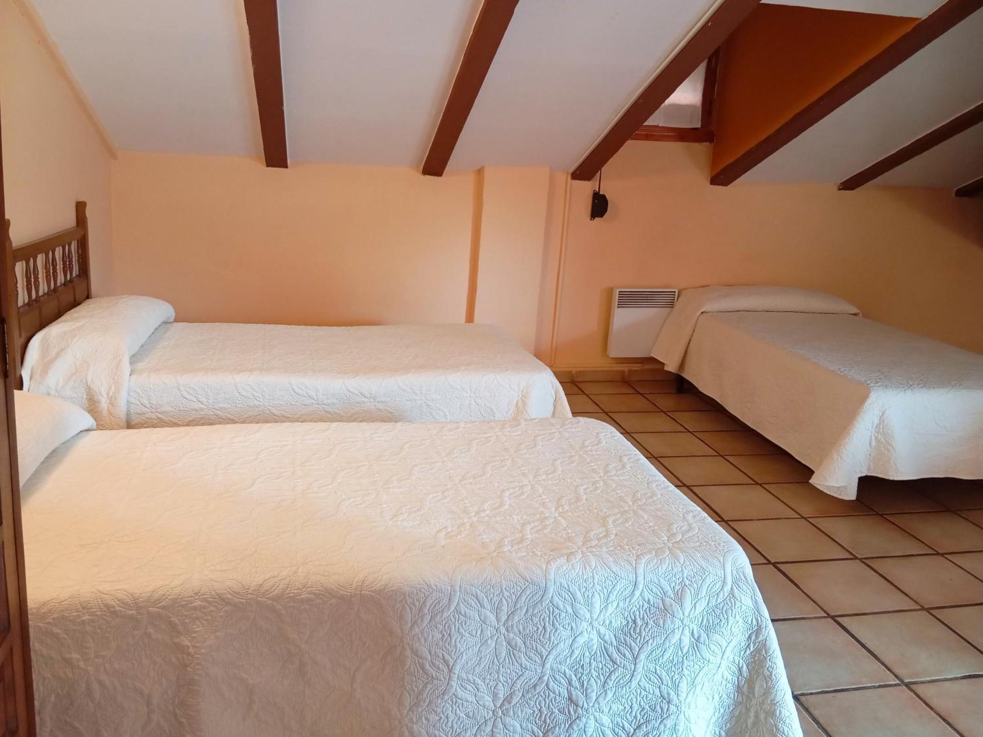 Hotel La Rueda 3000 Mora de Rubielos Kültér fotó