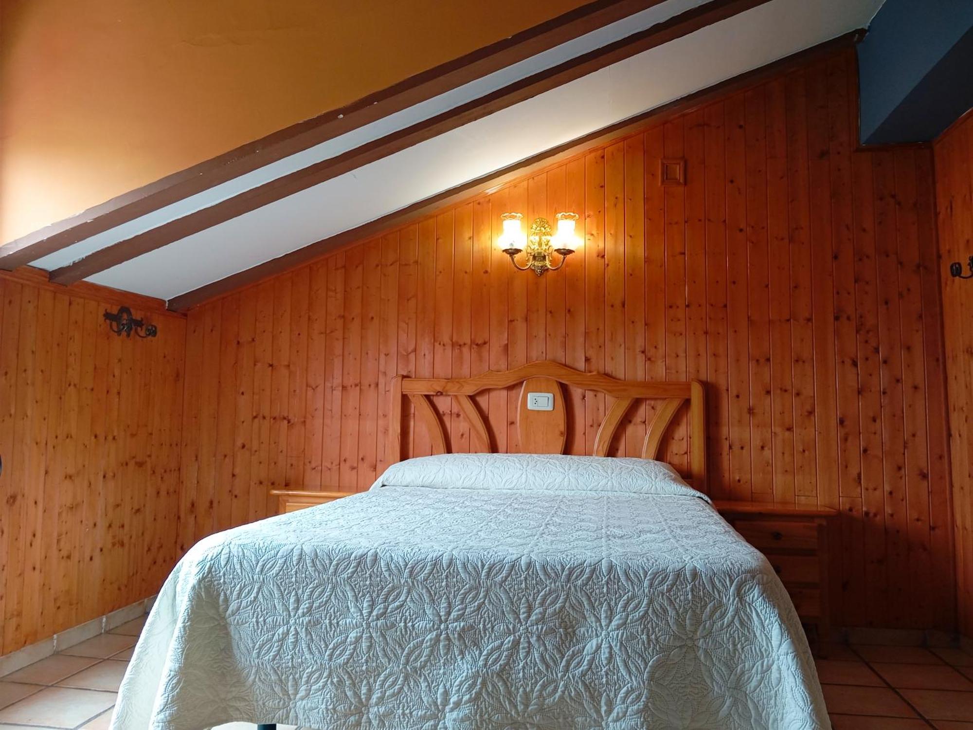 Hotel La Rueda 3000 Mora de Rubielos Kültér fotó