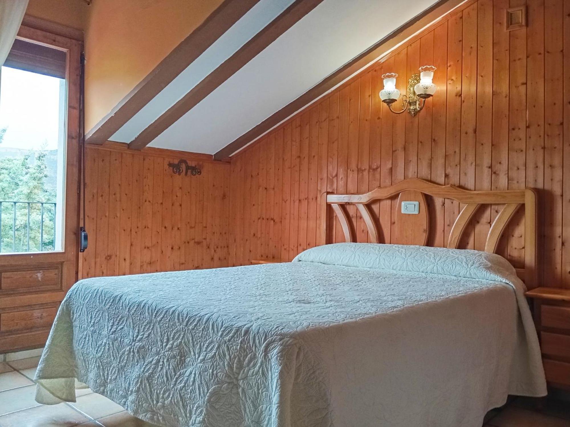 Hotel La Rueda 3000 Mora de Rubielos Kültér fotó