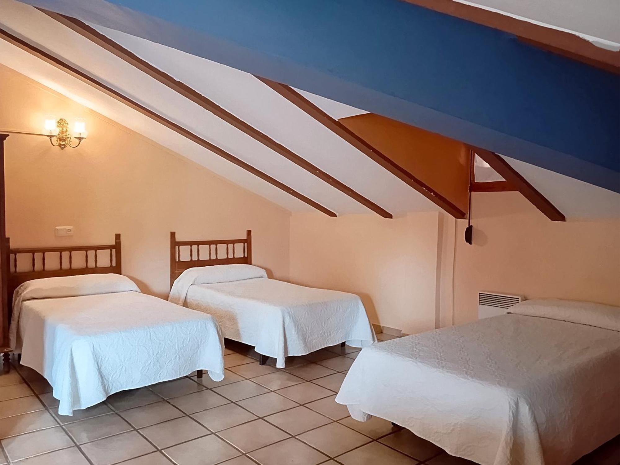 Hotel La Rueda 3000 Mora de Rubielos Kültér fotó