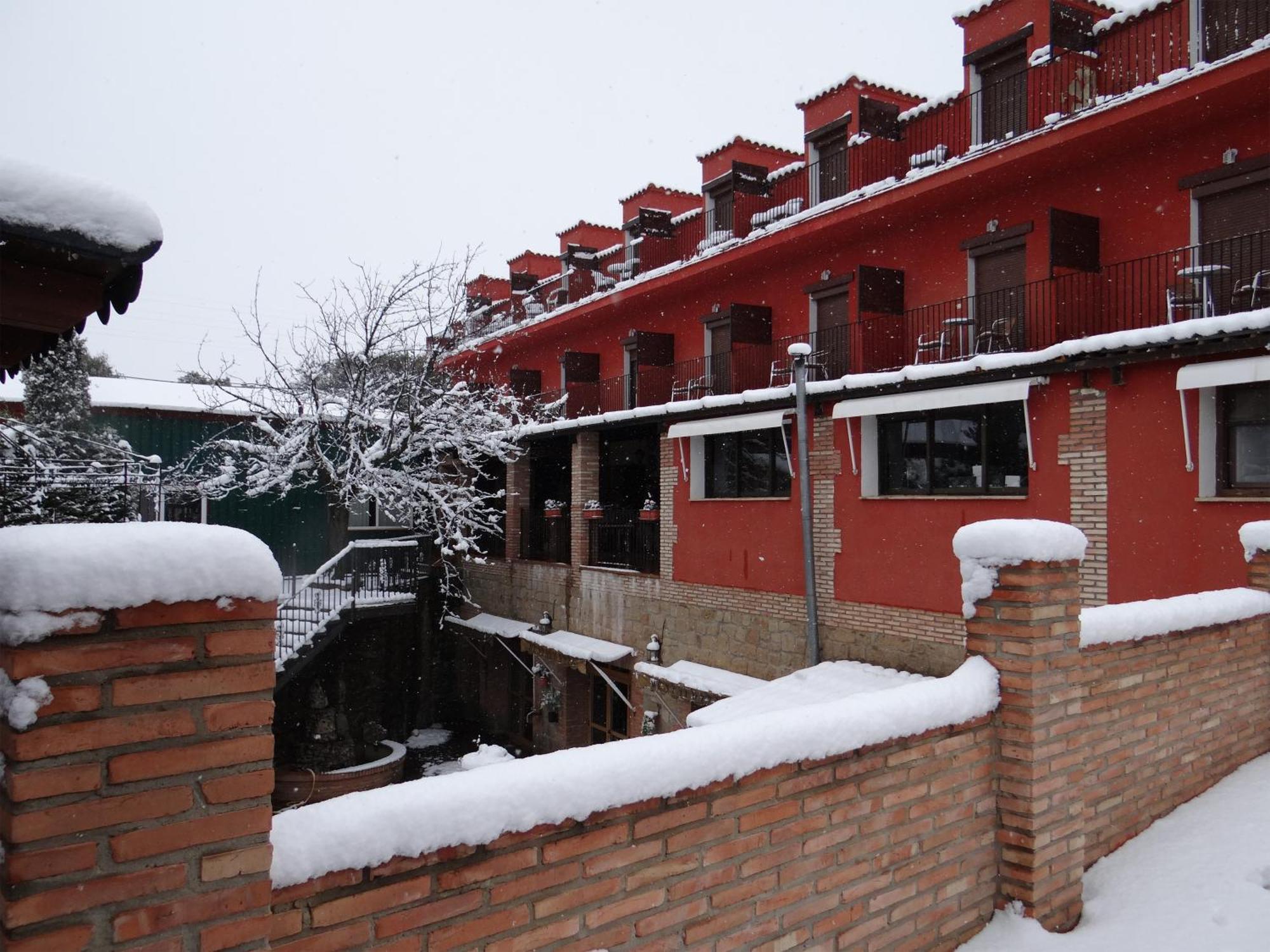 Hotel La Rueda 3000 Mora de Rubielos Kültér fotó