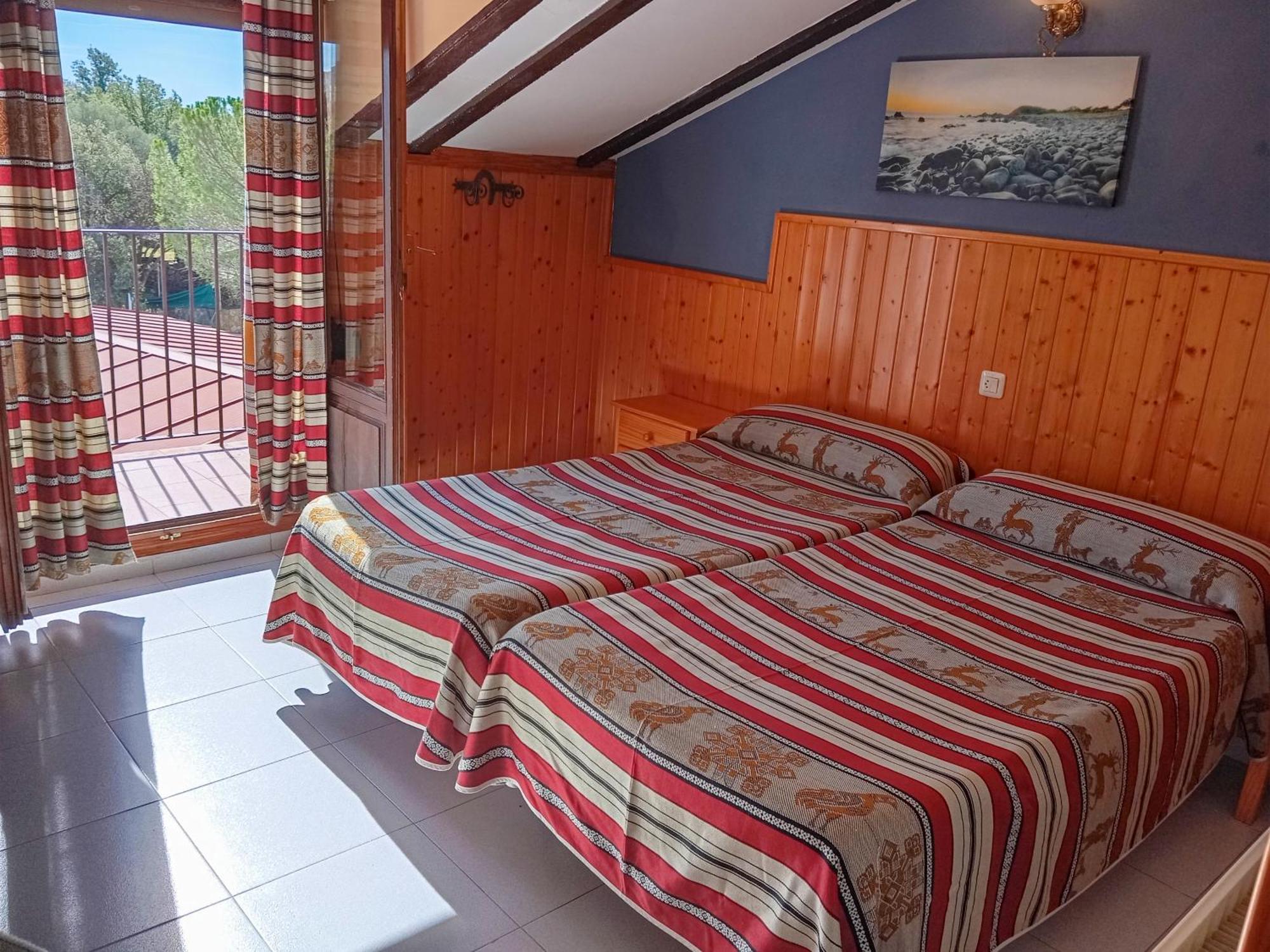 Hotel La Rueda 3000 Mora de Rubielos Kültér fotó